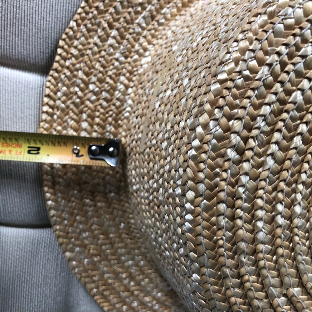Beautiful Straw Hat NWOT. - Picture 4 of 6
